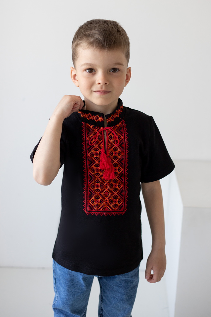 Вишиванка для хлопчиків